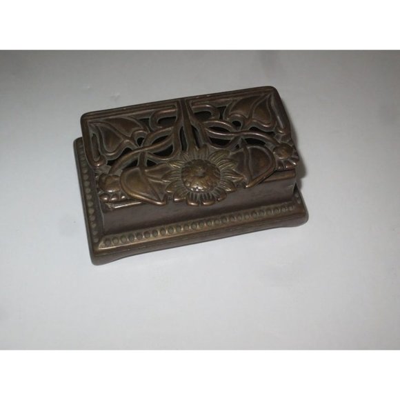 Rare find  art deco  Antique Art Nouveau Solid Brass Bronze Patina Stamp Box - Picture 6 of 6